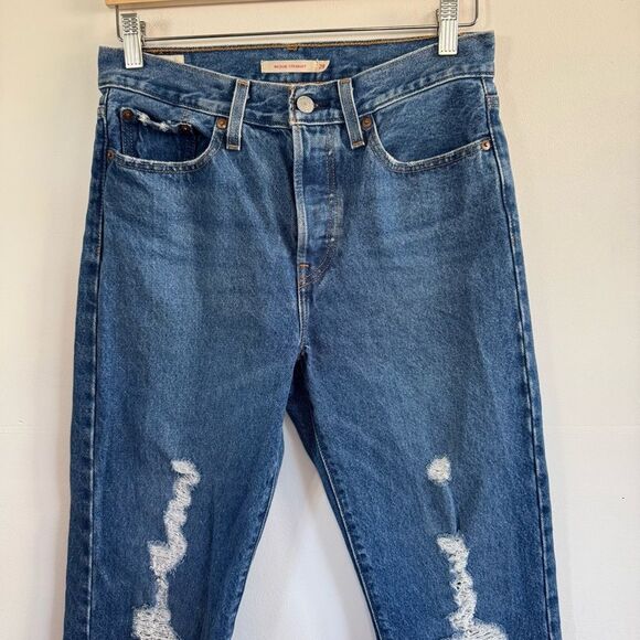 Levi’s Wedgie Fit Straight Leg Jeans Classic Blue Denim Button Fly Women Sz 28 - Picture 4 of 12
